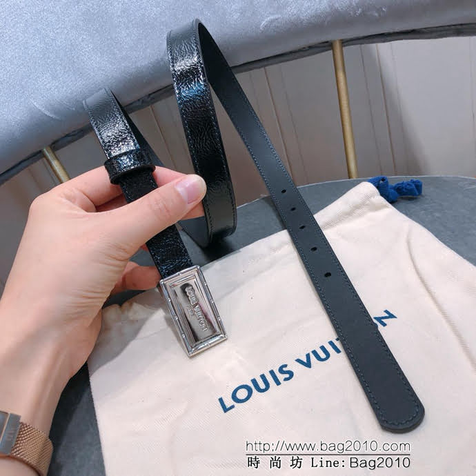 路易威登LV 18新款 20MM精品 進口漆皮牛皮腰帶 箱包迷你扣頭 女款皮帶  xfp1140